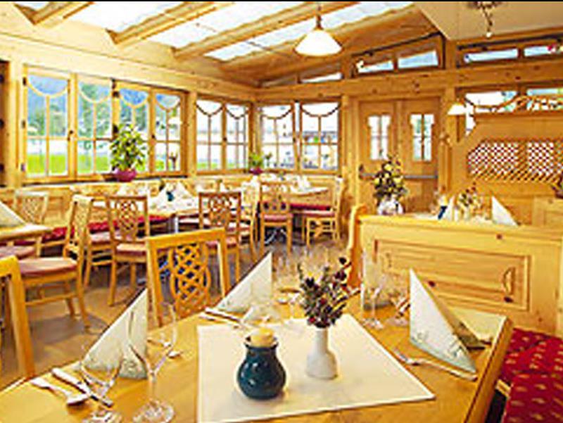 Hotel Hubertus Mit Erlebnislandgasthof Reitherwirt Kitzbühel Dış mekan fotoğraf